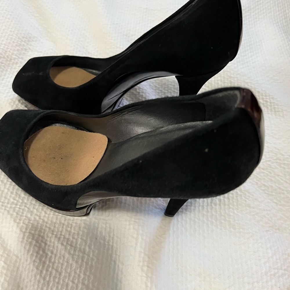 Stuart Weitzman Size 7m - image 2